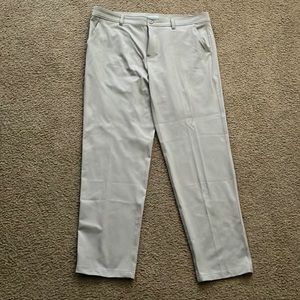 32° COOL STRETCH PERFORMANCE SIZE 36 X 32 Inseam X 12 Rise 100% polyester beige.